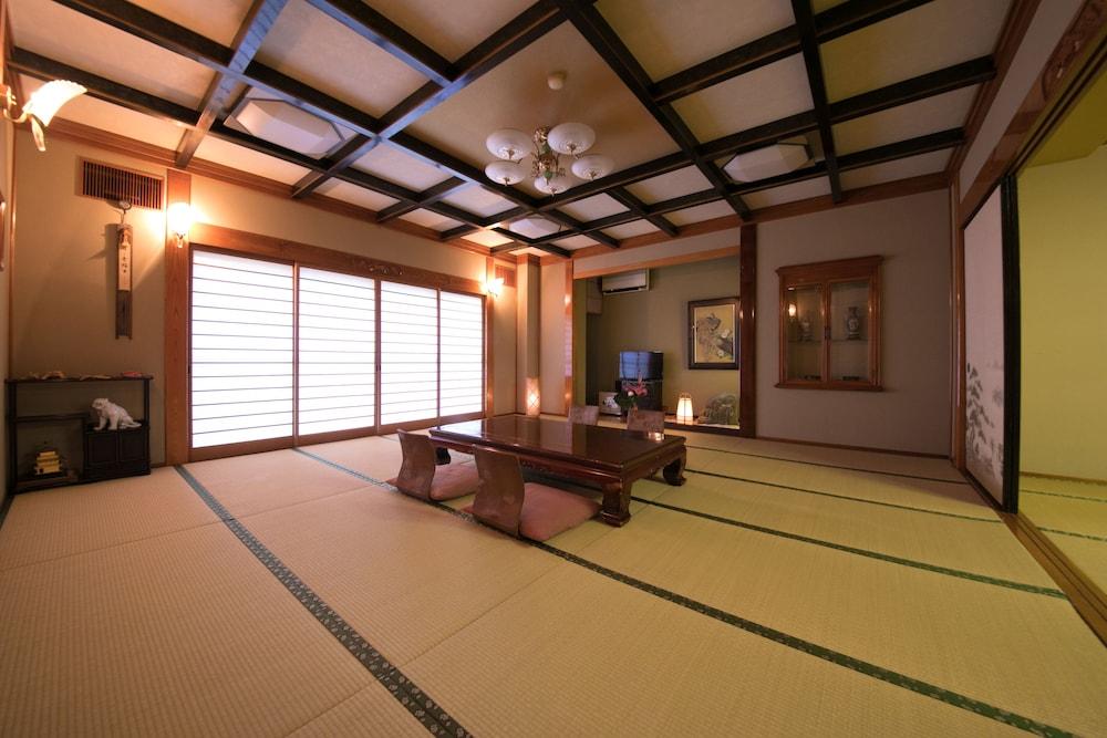 Hotel Housenkaku Beppu Zewnętrze zdjęcie
