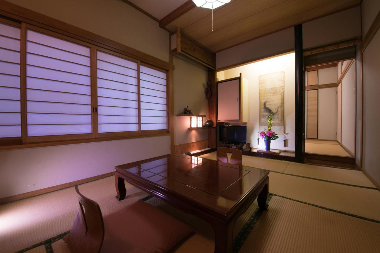 Hotel Housenkaku Beppu Zewnętrze zdjęcie