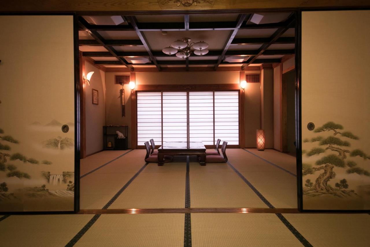 Hotel Housenkaku Beppu Zewnętrze zdjęcie