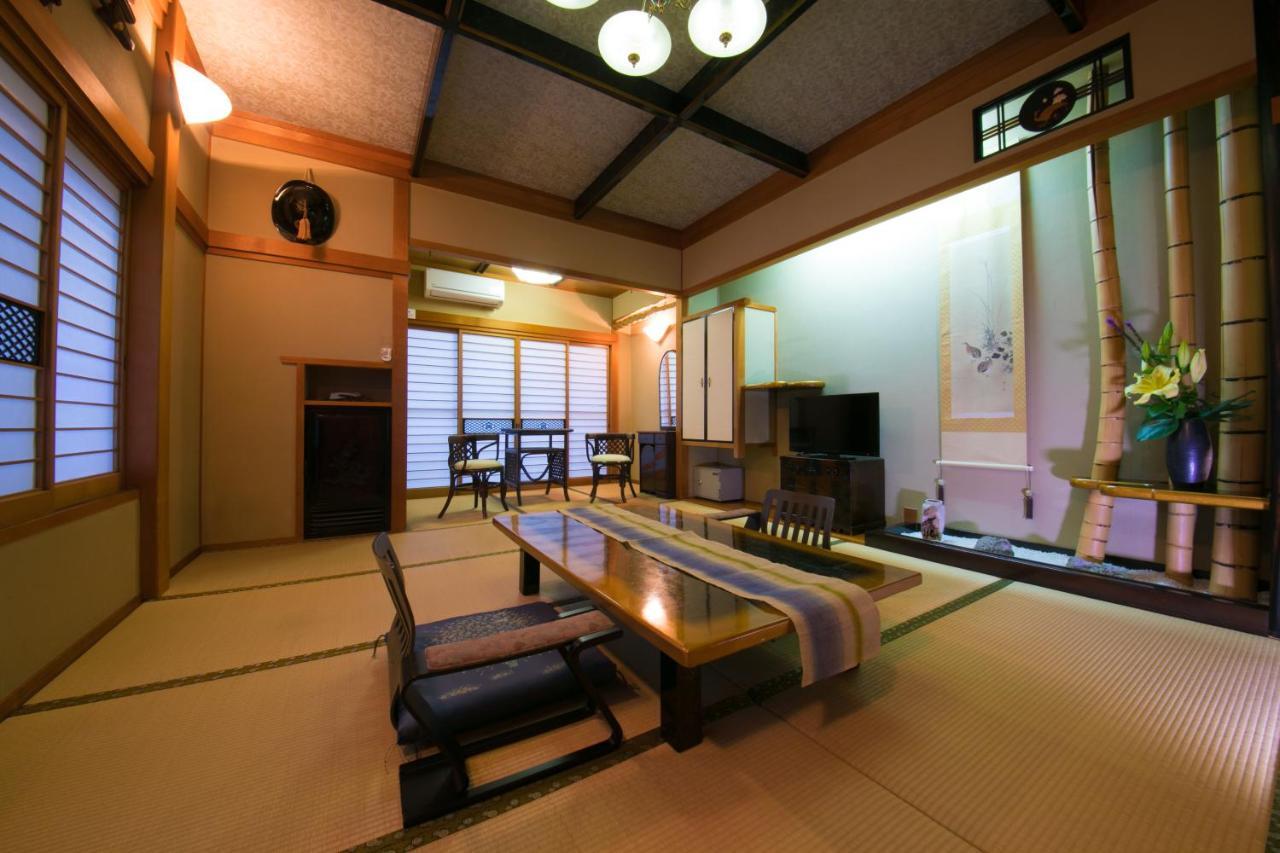 Hotel Housenkaku Beppu Zewnętrze zdjęcie